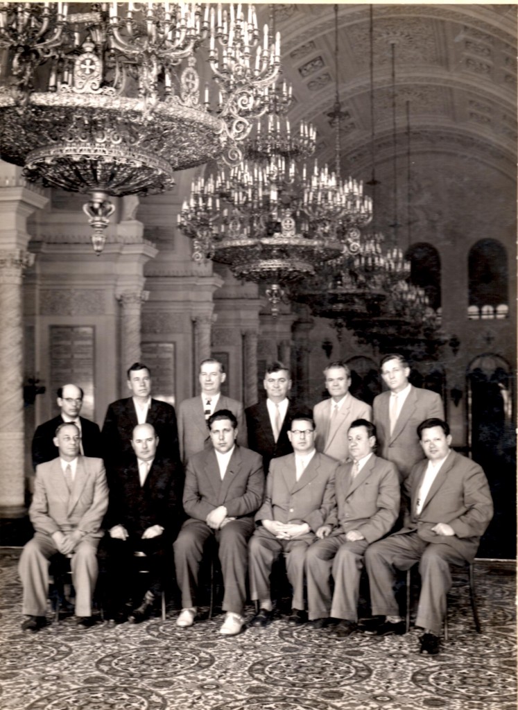 Группа участников Всесоюзного совещания градостроителей 7-10 июня 1960 г. Москва - Кремль